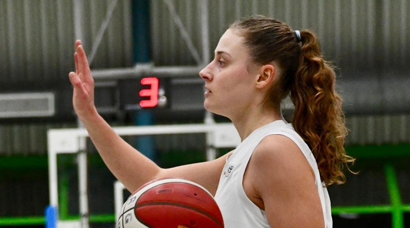 Schwarz macht beim Auswärtssieg der Hurricanes ganz viel richtig