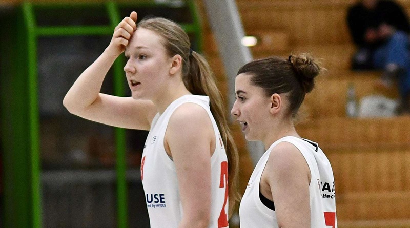 Nele Meyer und Rosalie Schreibvogel bei den Hurricanes befördert